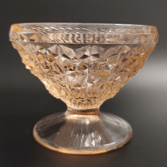 1940s "Holiday Pink" 2 3/4" Tall Champagne Sherbet Compote by Jeannette - Picture 2 of 16